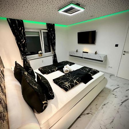 Deluxe - Apartment ' Andrei 2 ' - Neu In Neuburg An Der Donau Bagian luar foto