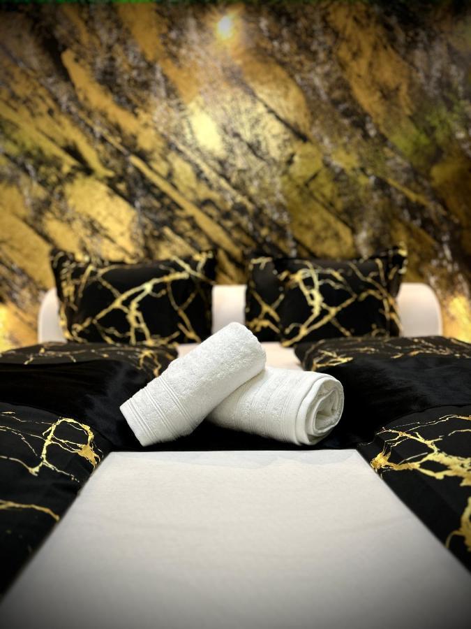 Deluxe - Apartment ' Andrei 2 ' - Neu In Neuburg An Der Donau Bagian luar foto